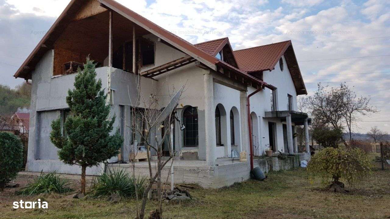 Casa P+M - semifinisata, Merisani, teren 1.065mp - Imagine principală: 1/12