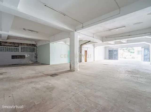 Prédio de Investimento Premium no Centro de Almada | Vista Rio | Eleva-8