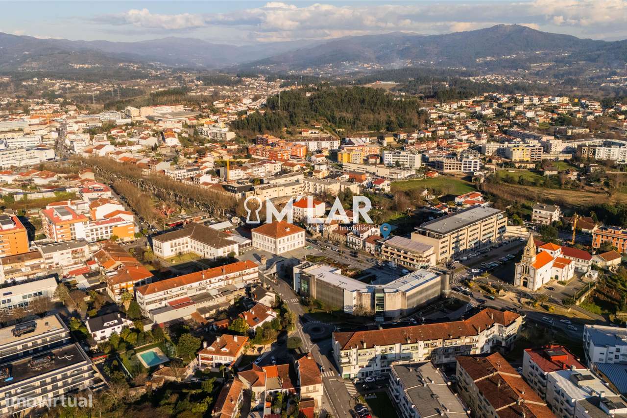 Apartamento T3 com piscina, Novo, no Centro de Vila Verde-43