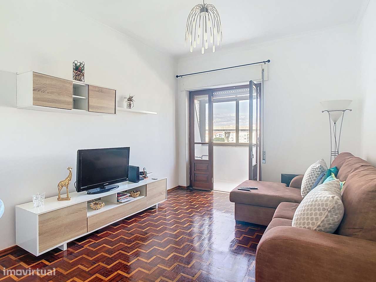 Apartamento T3 tranformado em T2 em Corroios - Grande imagem: 5/13