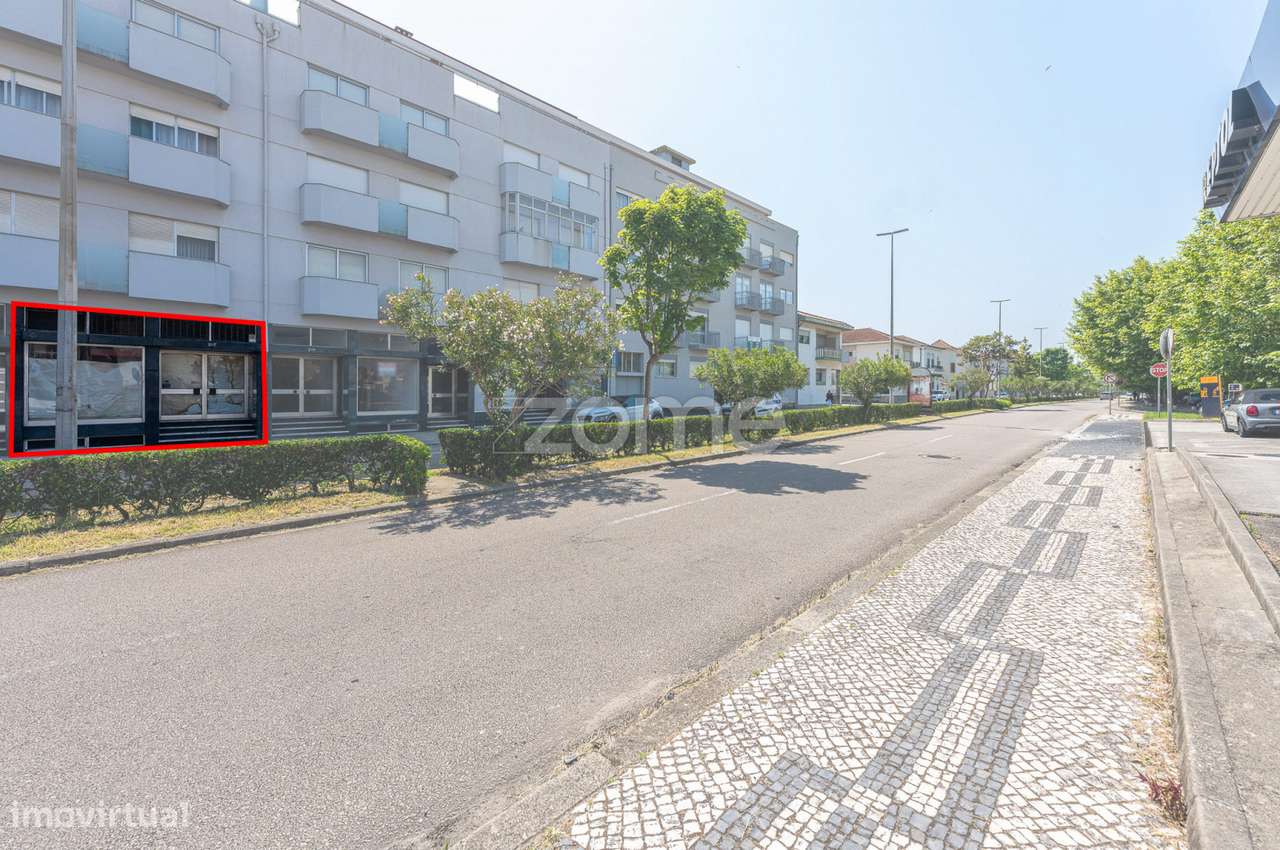 Espaço Comercial para Venda | Avenida 24, Espinho - Grande imagem: 2/21