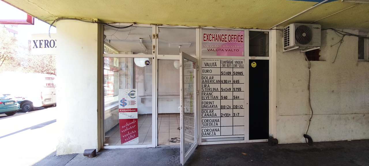 Sp. com. Dambu, 30 mp, vad pietonal, vitrina la bulevard - Imagine principală: 4/8