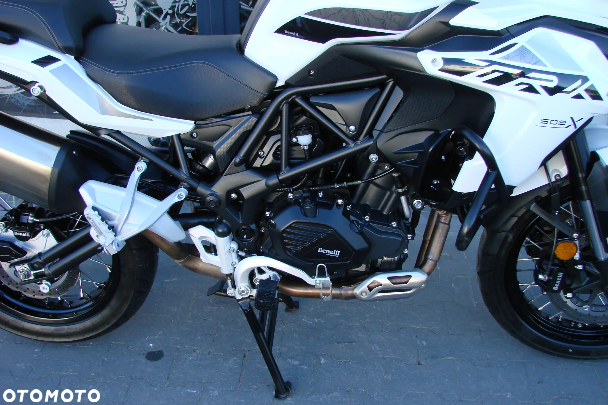 Benelli TRK 502 - 3