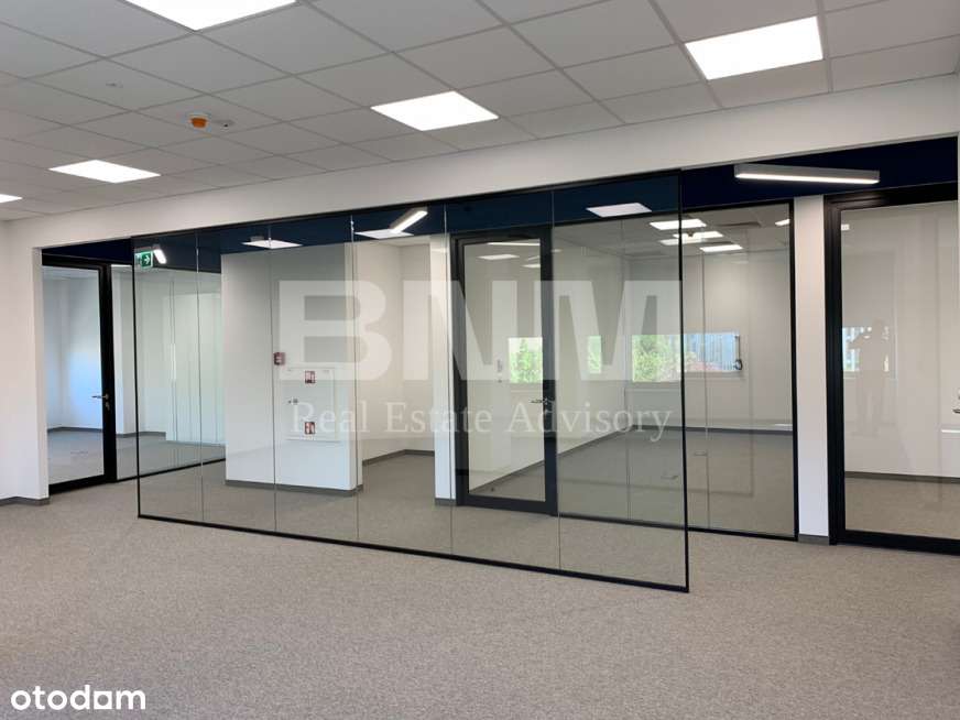 Przestronne biuro blisko Arkadi, dostępne od zaraz - Pełny obrazek: 2/5