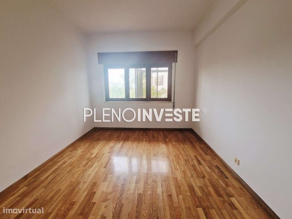 Moradia V3 com Garagem em Vale Milhaços-23