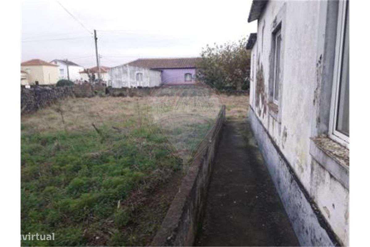 Moradia T2 para venda - Grande imagem: 2/7