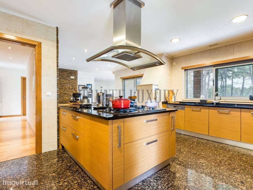 Moradia T5 na Herdade da Aroeira: Primeira Linha de Golfe com Vista...-9