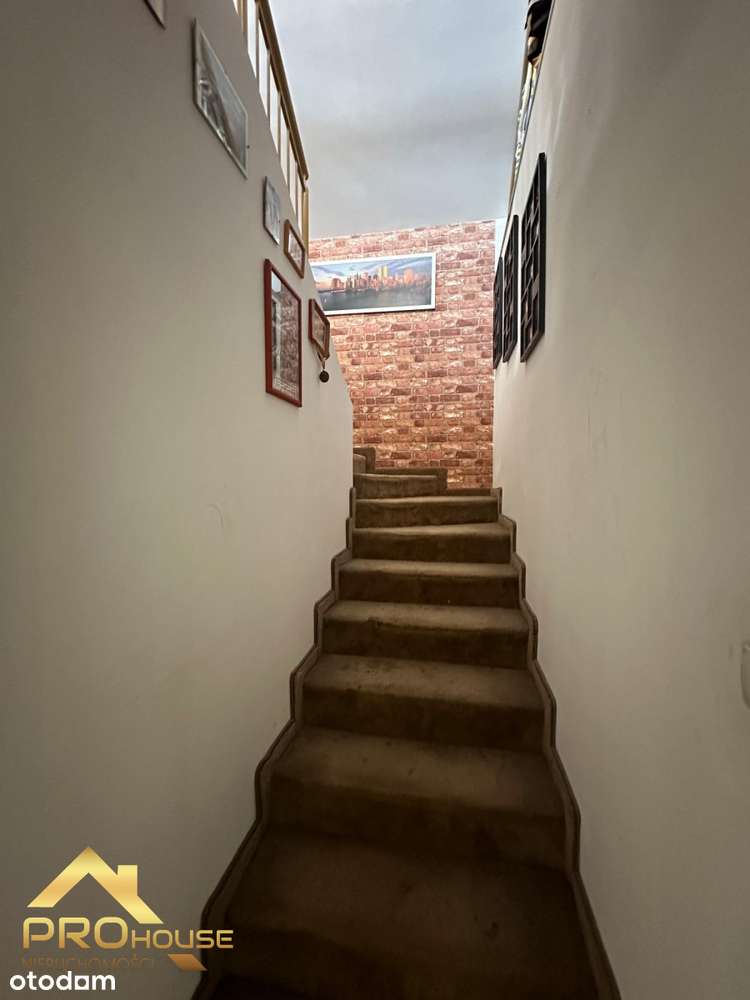 Wyjątkowy dom z basenem, spokojna okolica Torunia-12