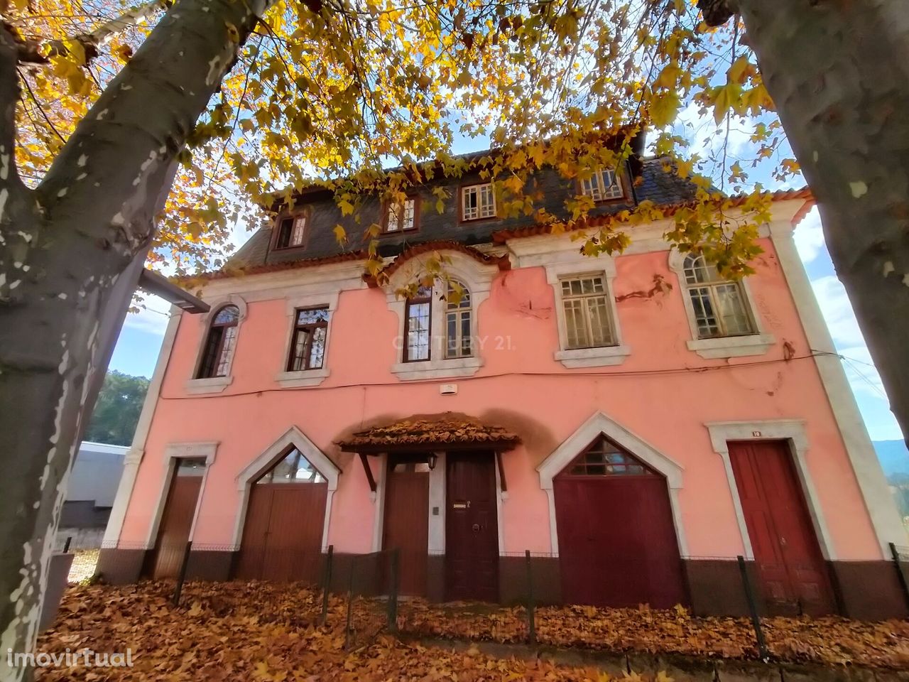 Edifício clássico na vila termal de Vidago