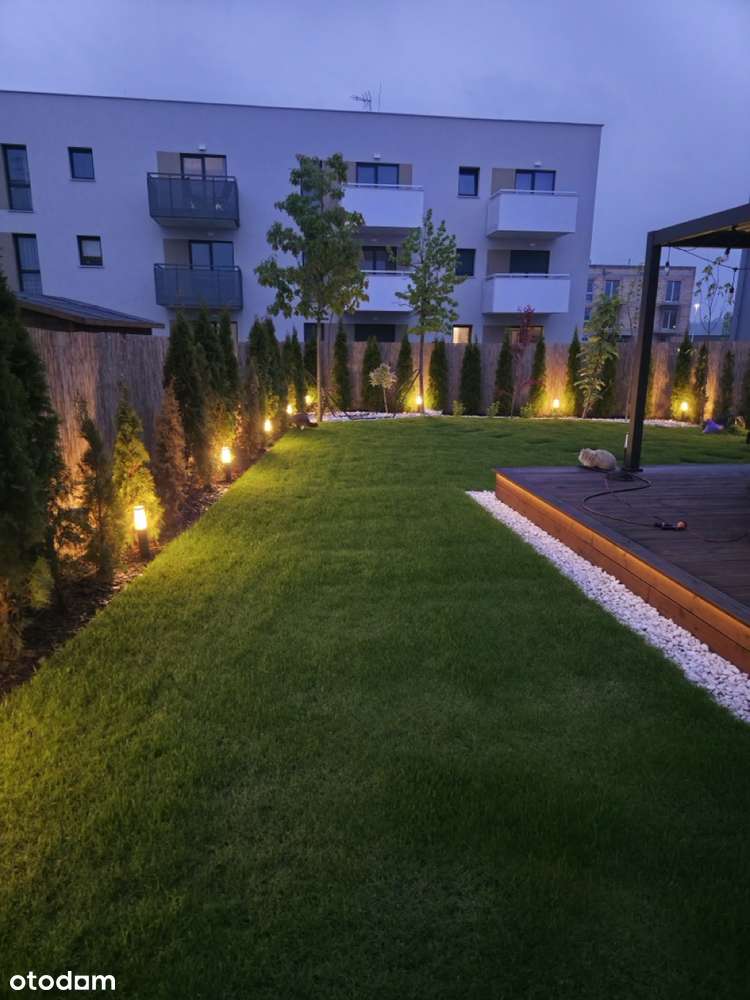 Bardzo zadbane mieszkanie z dużym ogrodem i jacuzzi-15