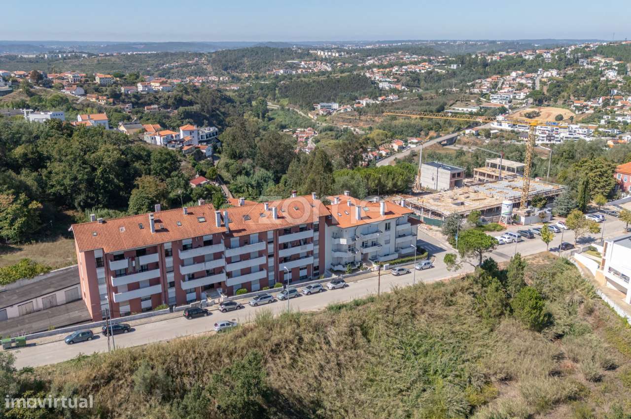 Apartamento T2 Duplex em Santo António dos Olivais, Coimbra-32