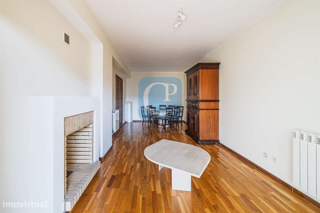 Apartamento T3 semi-equipado na Foz do Douro - Grande imagem: 5/26