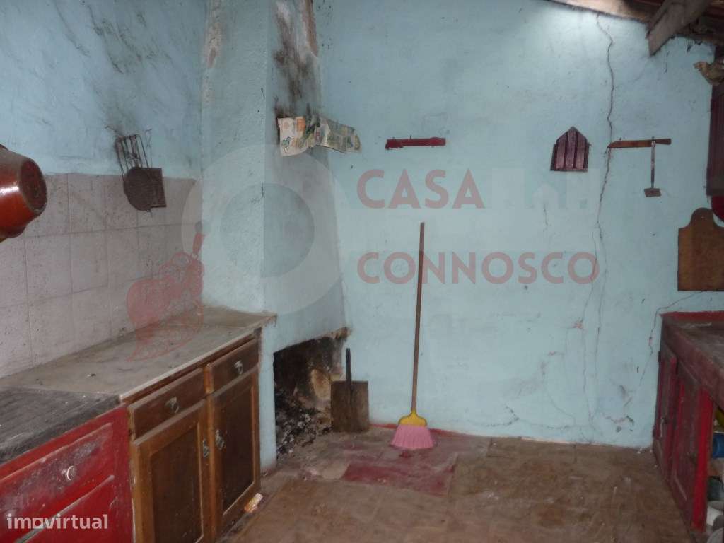 Moradia M4 para reconstruir com terreno - Grande imagem: 4/11