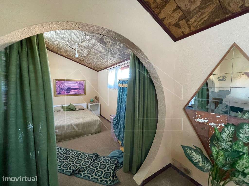 Moradia T3 com pátio e sótão amplo - Centro de Ílhavo-16