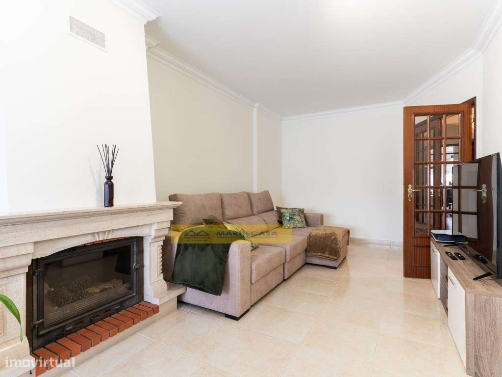 T2 remodelado com varandas e dois Wcs - Cavaleira - Mem Martins-7