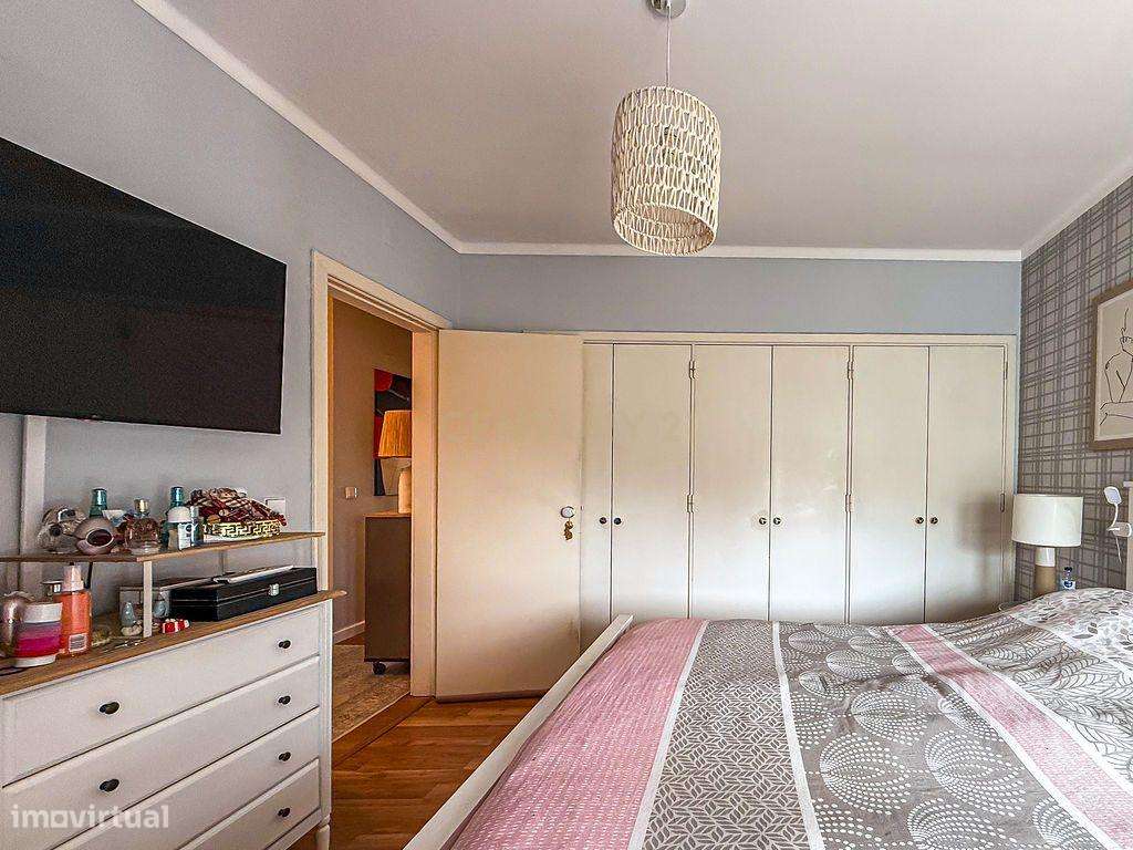 Apartamento T3 em Alfragide com Parqueamento-15