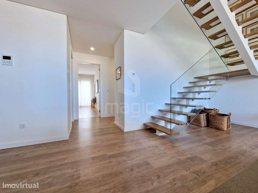 Apartamento T4 duplex, com vista de Mar, Ericeira-28