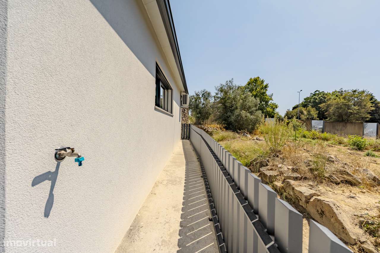 Moradia Térrea Totalmente Renovada, situada em Ferreiros, Braga-18