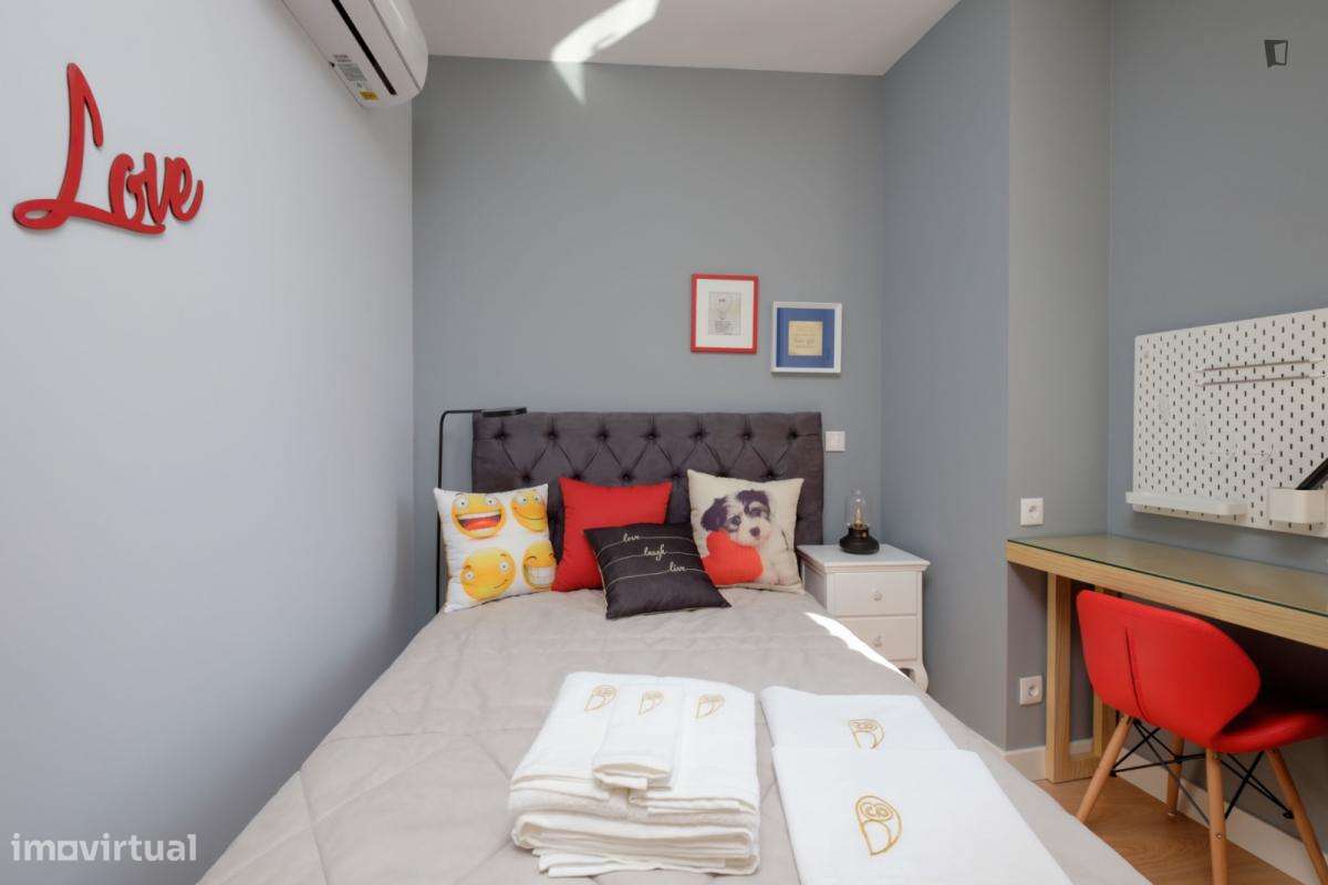 Estúdio - localizado em Montes Claros Coimbra - Grande imagem: 2/16