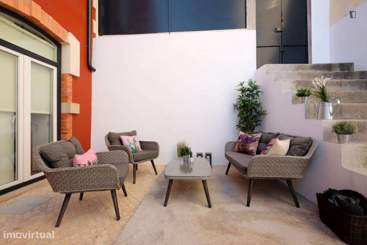 Estúdio - localizado em Montes Claros Coimbra - Grande imagem: 5/7