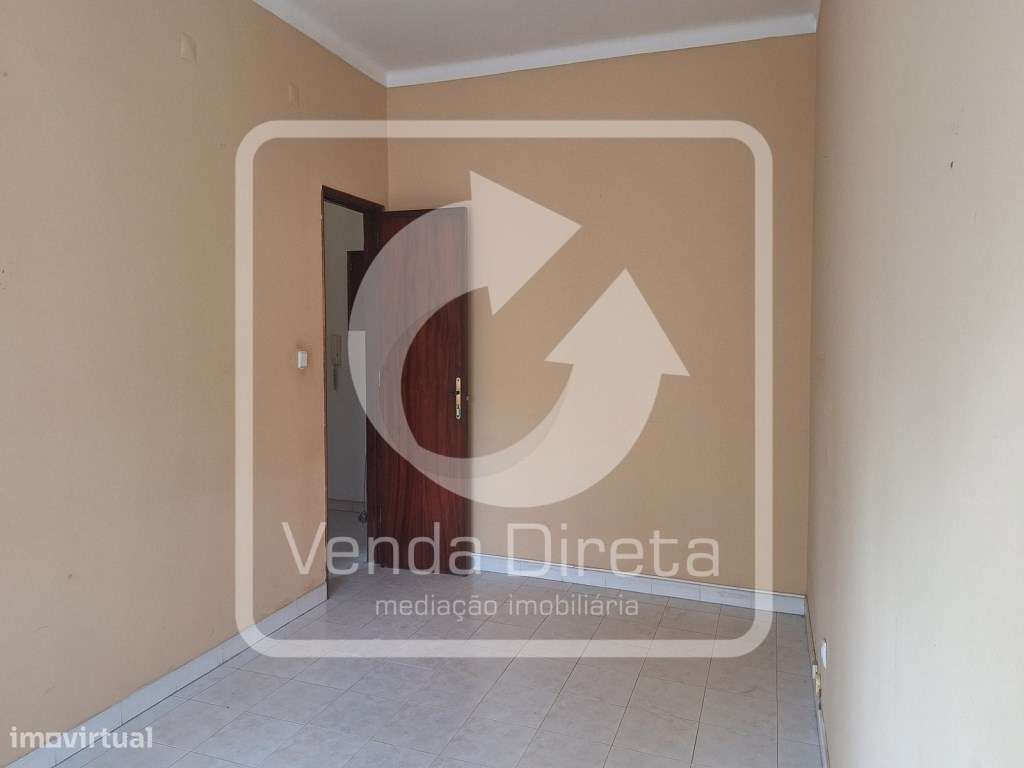 Apartamento T3 Usado na Zona dos Casquilhos - Barreiro - Grande imagem: 5/25