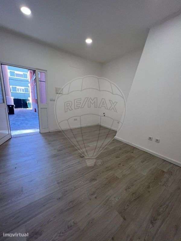 Garagem  para arrendamento - Grande imagem: 4/10