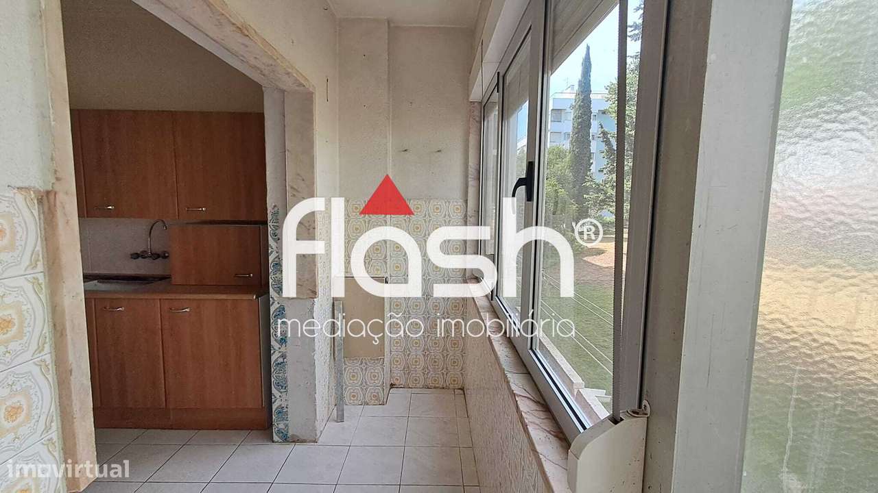 T2 Remodelado com elevador e arrecadação na Figueirinha -Oeiras-13