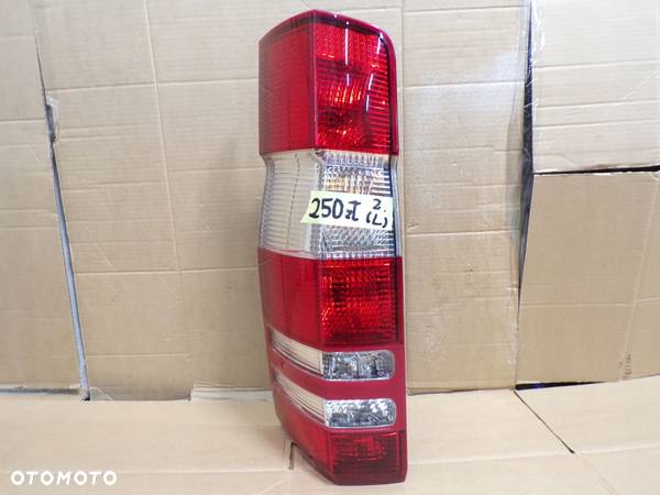 Sprinter 906 06- LAMPA TYLNA LEWA ORYGINALNA - 1