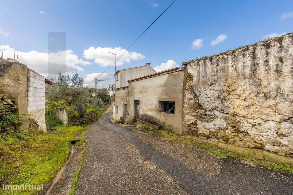 Moradias por concluir com anexo e terreno — oportunidade única em Cada - Grande imagem: 3/25