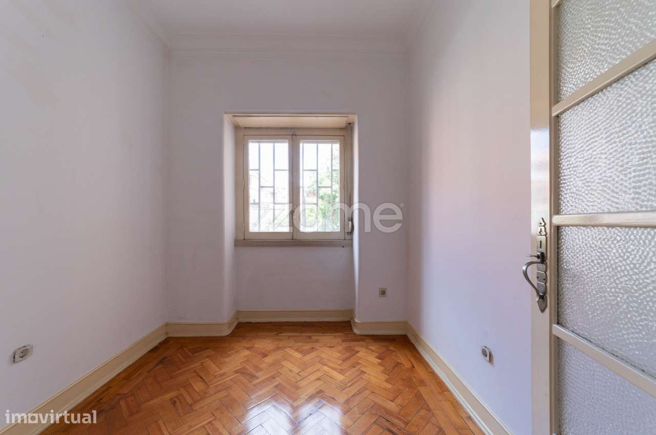 Apartamento Avenida João XXI, 6 - R/C Esq. - Grande imagem: 5/9