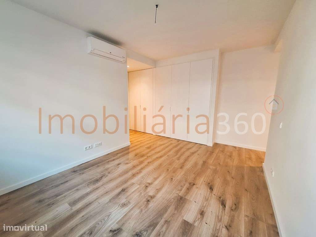 ** Apartamento T3 no Senhora do Porto Residence **-16