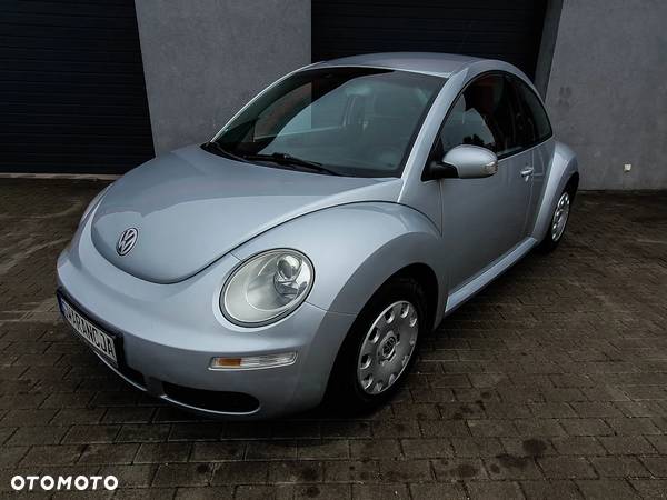 Volkswagen New Beetle - 4