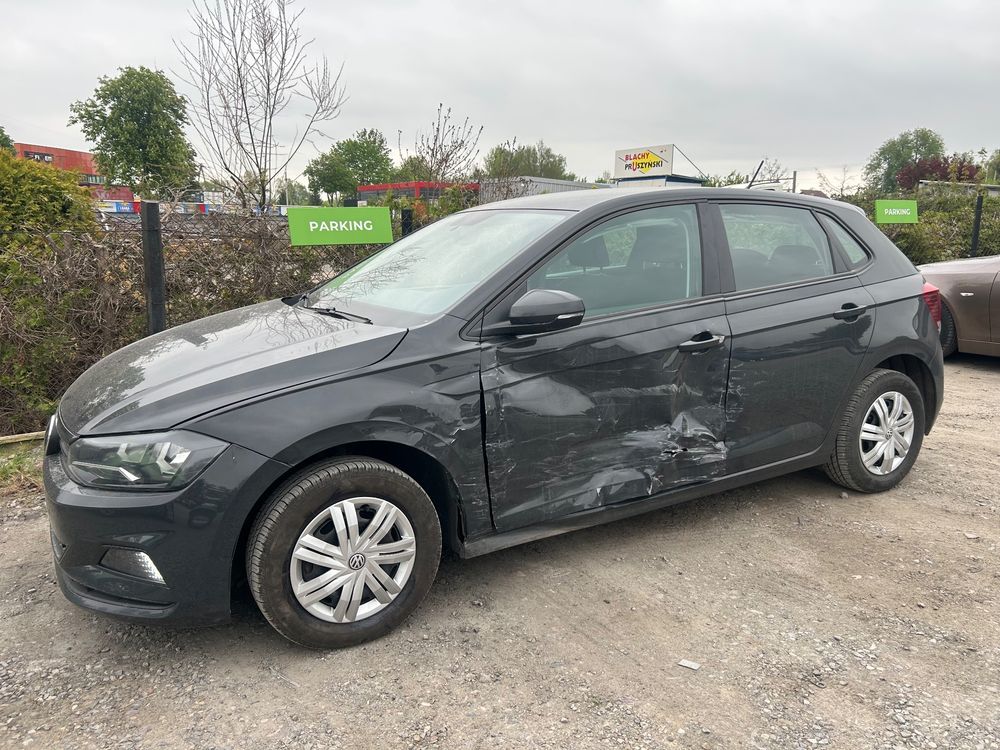 Volkswagen Polo VI 1.0 Comfortline 2018