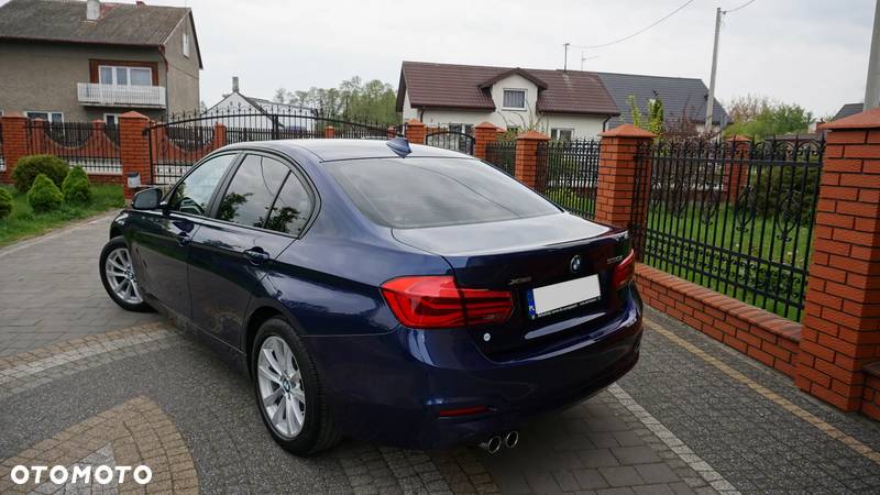 BMW Seria 3 330i xDrive - 3