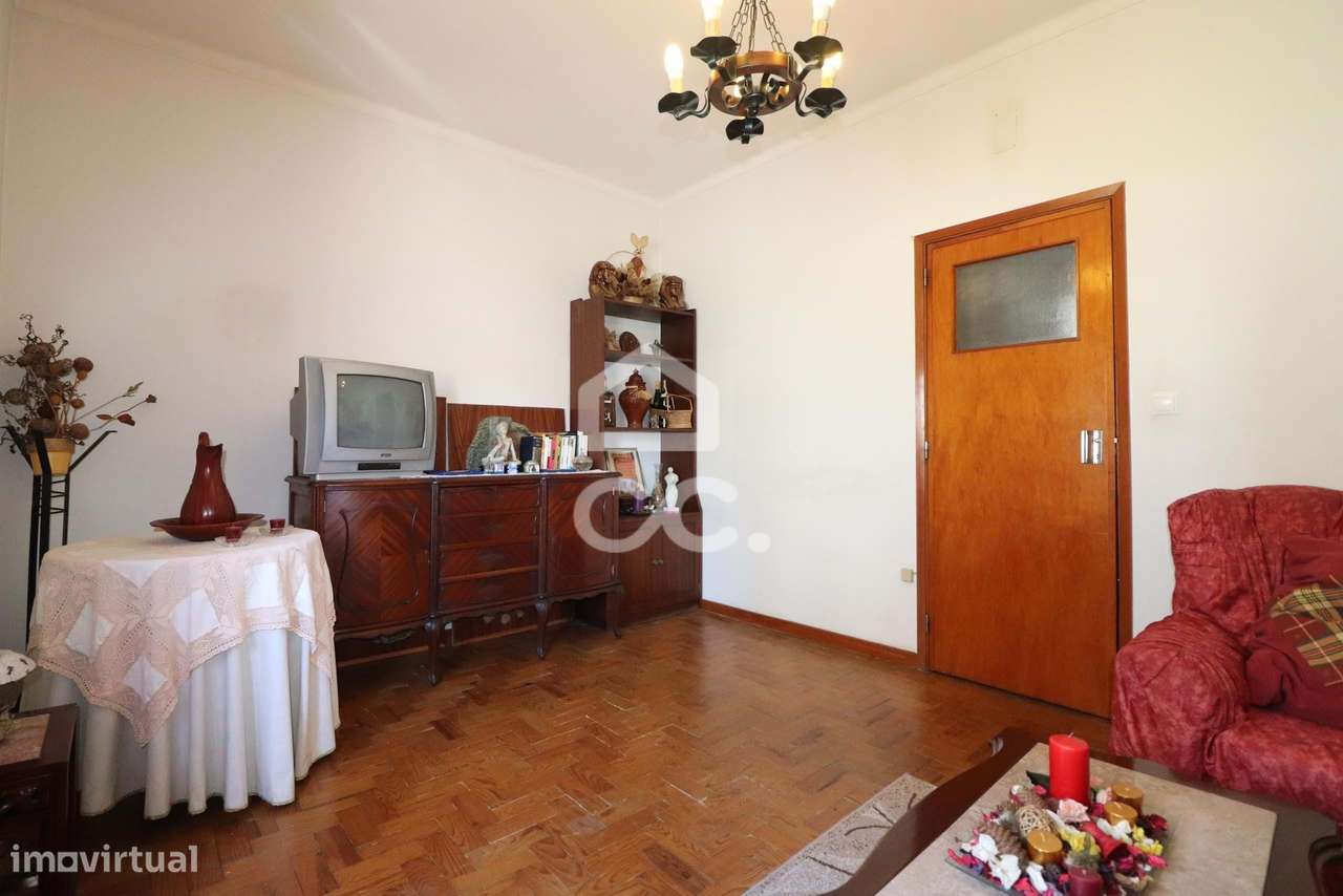 Apartamento T3 no Loreto com garagem e lugar de estacionamento - Grande imagem: 5/20