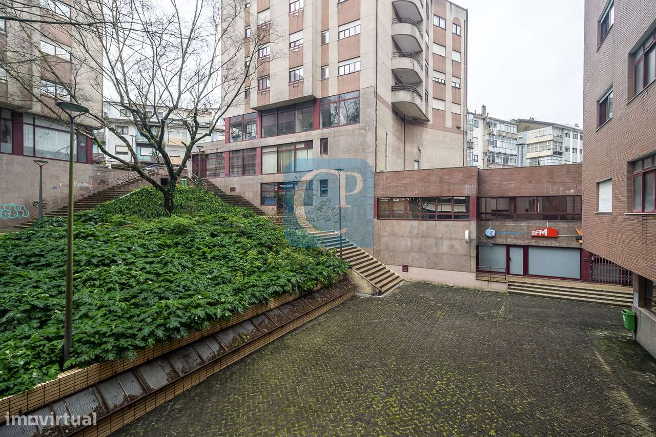 Apartamento T3 no Centro de Gaia - Grande imagem: 4/28