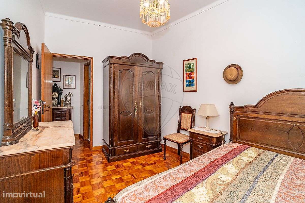 Moradia T4 para venda-16