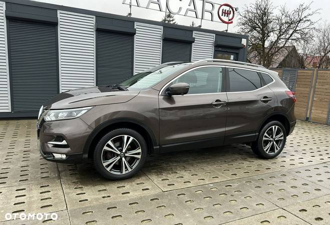 Nissan Qashqai 1.6 DCi 4x4 Tekna - 2