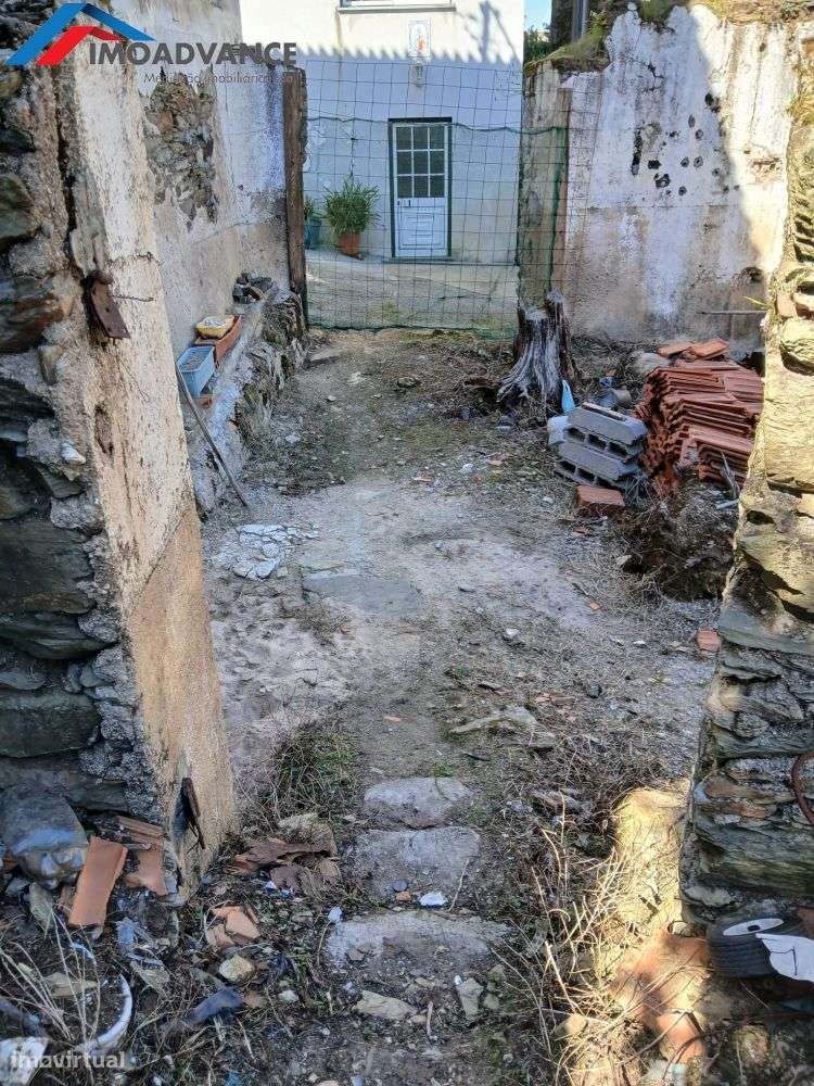Casa para Recuperar com Terreno e Lagar em Lorvão, Penacova, Coimbra-48