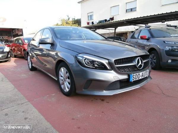 Mercedes-Benz A 180 d Style - 2