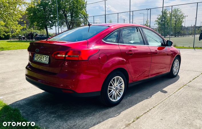 Ford Focus 1.6 SYNC Edition - 6