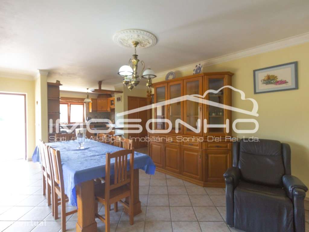 Venda conjunta de 2 moradias, 3 apartamentos, 3 armazéns e terrenos... - Grande imagem: 5/60