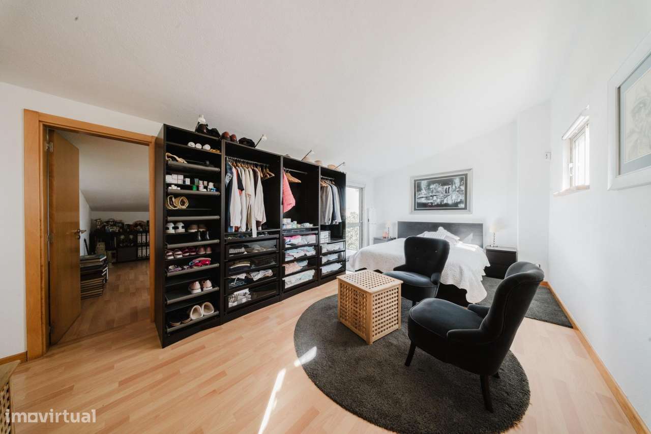 Moradia Independente T4 com Lote de 1.000 m2 em Fernão Ferro-36