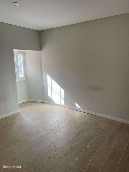 Apartamento T1 para ARRENDAR em Caxias - Grande imagem: 4/7