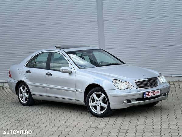 Mercedes-Benz C - 1