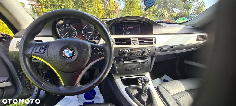 BMW Seria 3 320d Coupe - 18