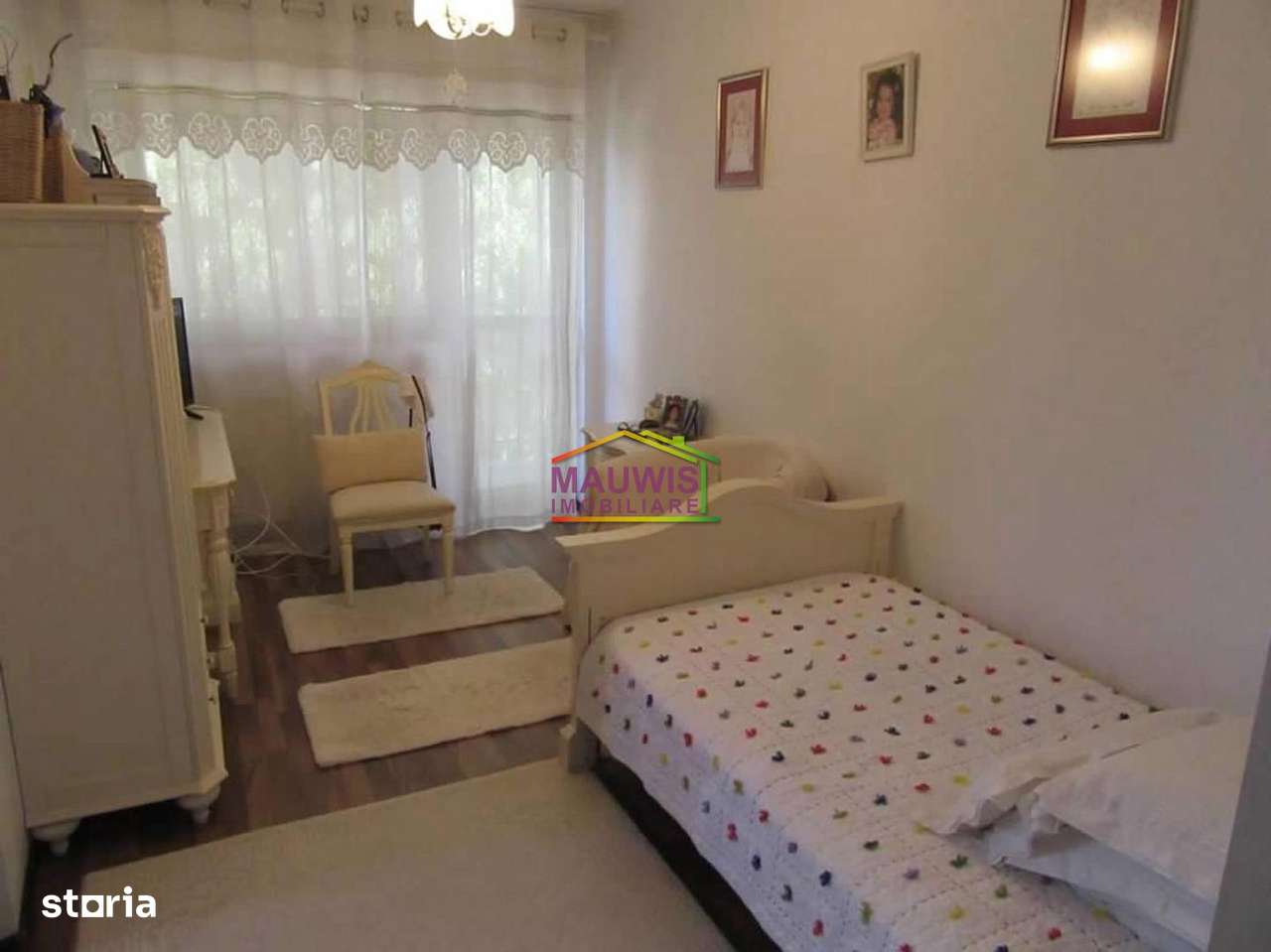 Vand vila 5 camere, Ds+P+1E+M, in zona Trapezului. - Imagine principală: 5/10