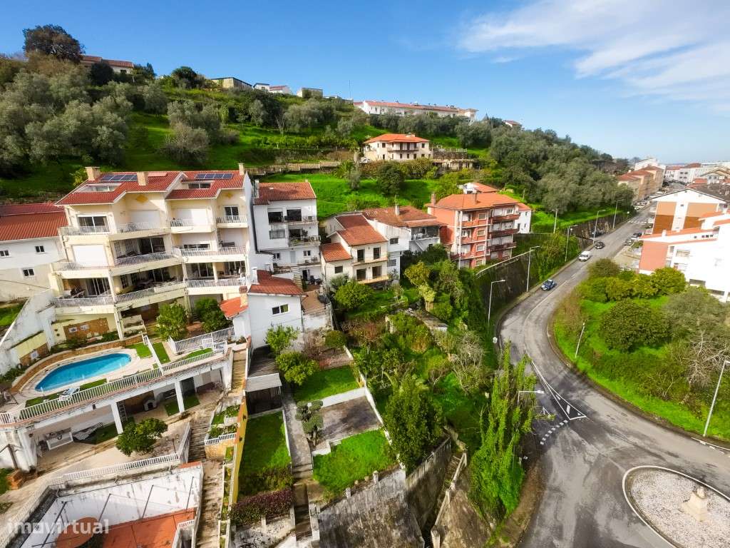 Moradia T3 em Santa Clara-44