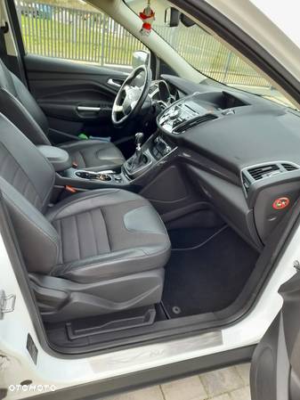 Ford Kuga 2.0 TDCi 4WD Titanium - 12