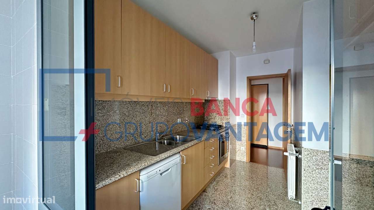 Apartamento T2 em Oliveira do Douro - Grande imagem: 3/10